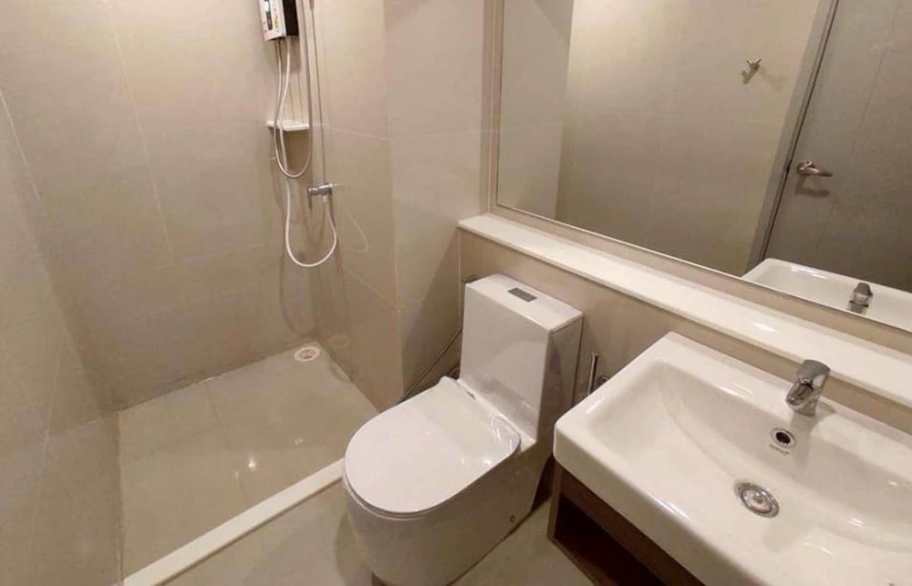 Aspire Asoke-Ratchada for sale, corner room, great view, fully furnished + complete electrical appliances, ready to move in immediately.