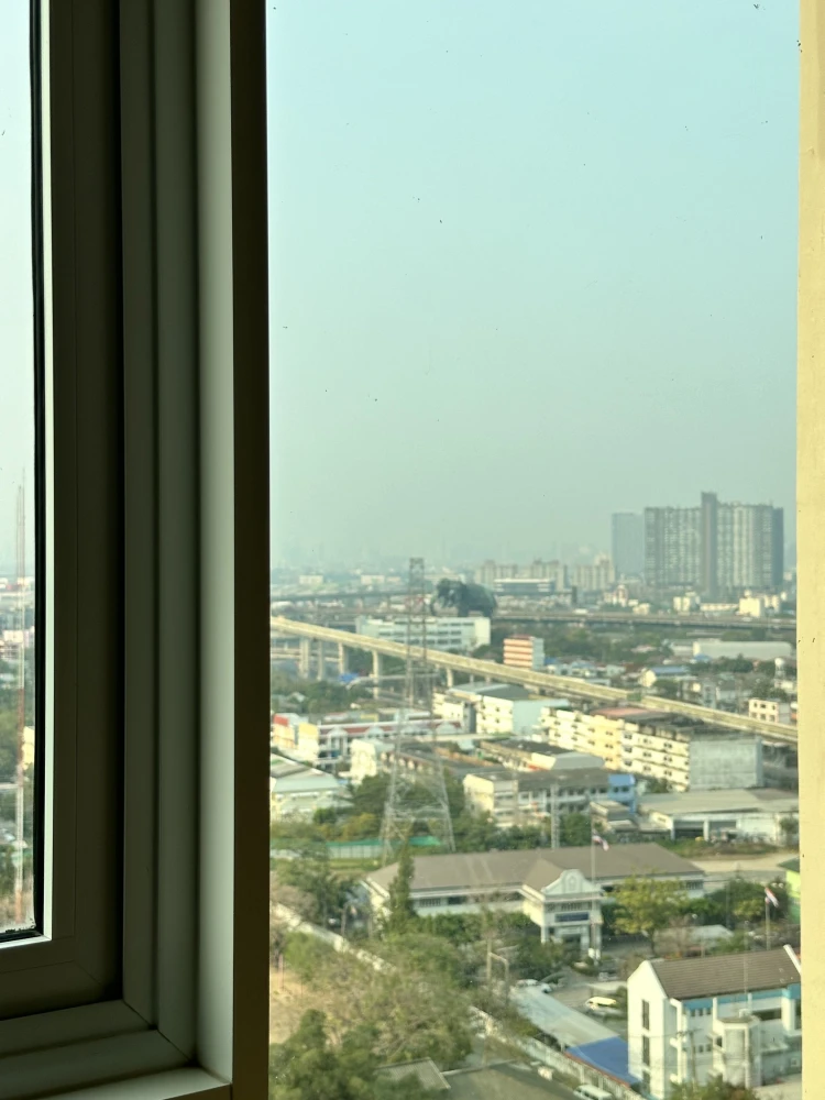 For sale: Aspire Erawan, city view, airy, no buildings blocking the view, with built-in furniture, ready to move in, don't miss it.