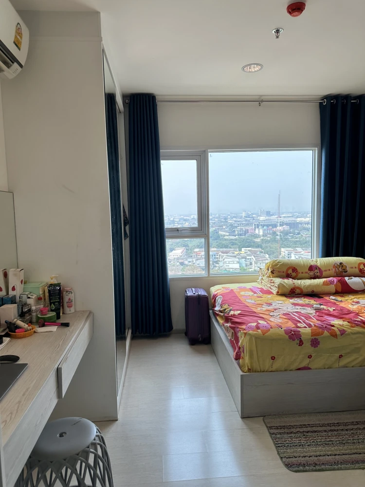 For sale: Aspire Erawan, city view, airy, no buildings blocking the view, with built-in furniture, ready to move in, don't miss it.