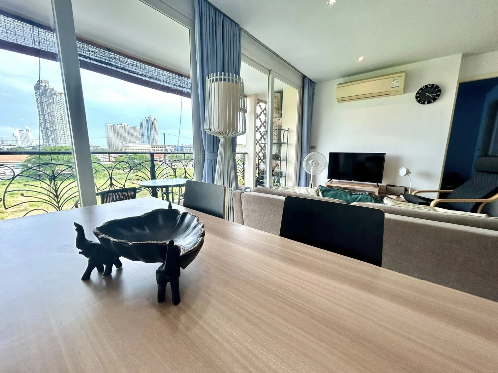 For sale: Atlantis Condo Resort Pattaya, spacious and comfortable room, fully furnished + electrical appliances, book now before you miss out!!