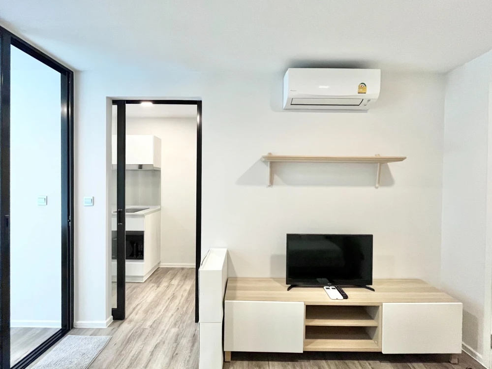 Selling Atmoz Chaengwattana condo unit. Nice and fully furnished. Low floor. Book now!