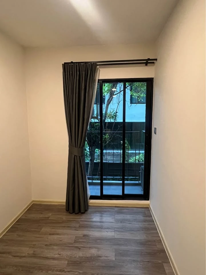 For sale: Atmoz Chaengwattana, large room, 2 bedrooms, 1 bathroom, full of amenities, very worth booking.