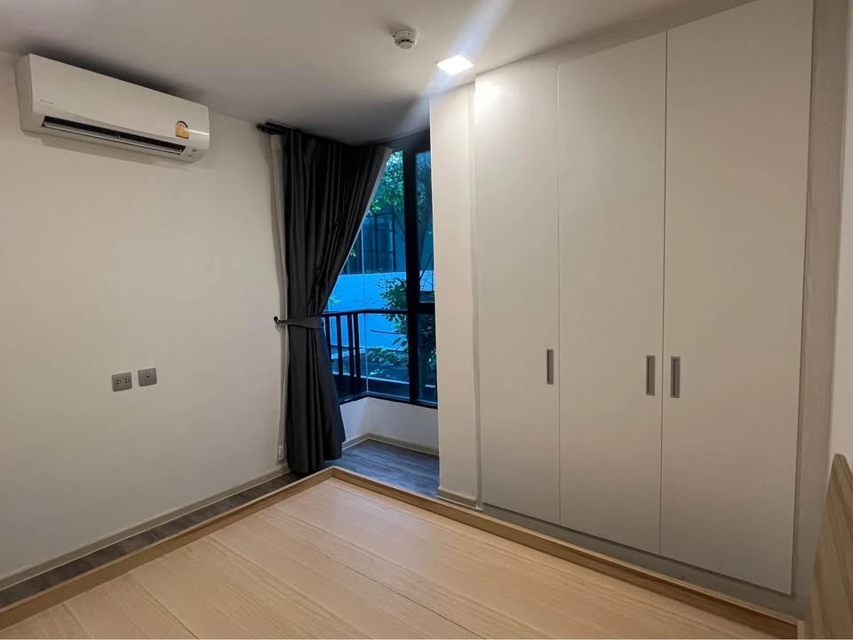 For sale: Atmoz Chaengwattana, large room, 2 bedrooms, 1 bathroom, full of amenities, very worth booking.