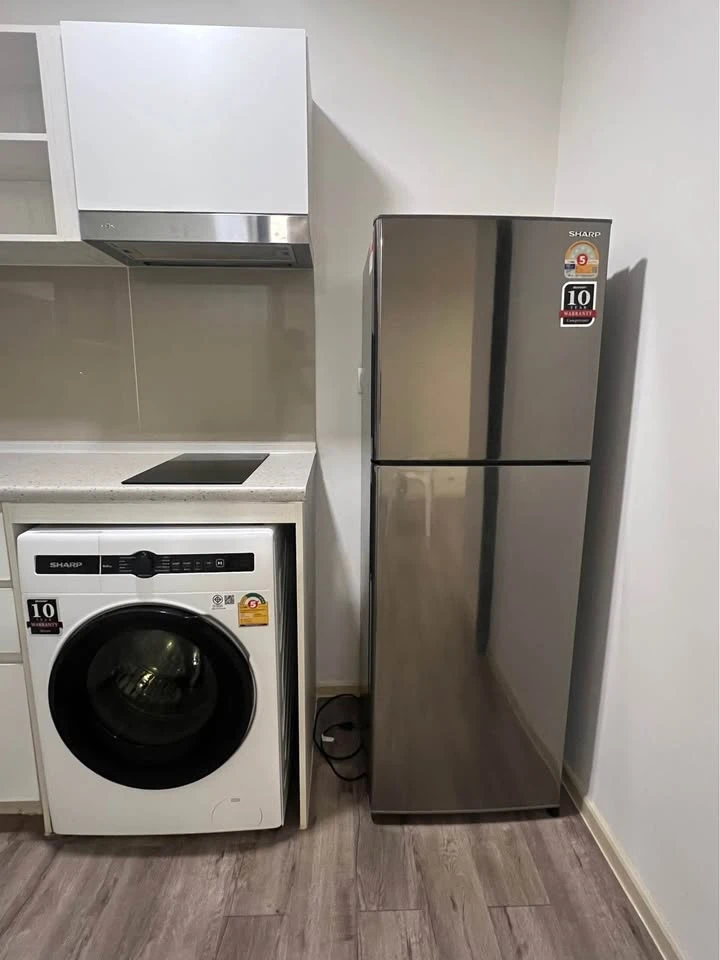 For sale: Atmoz Chaengwattana, large room, 2 bedrooms, 1 bathroom, full of amenities, very worth booking.