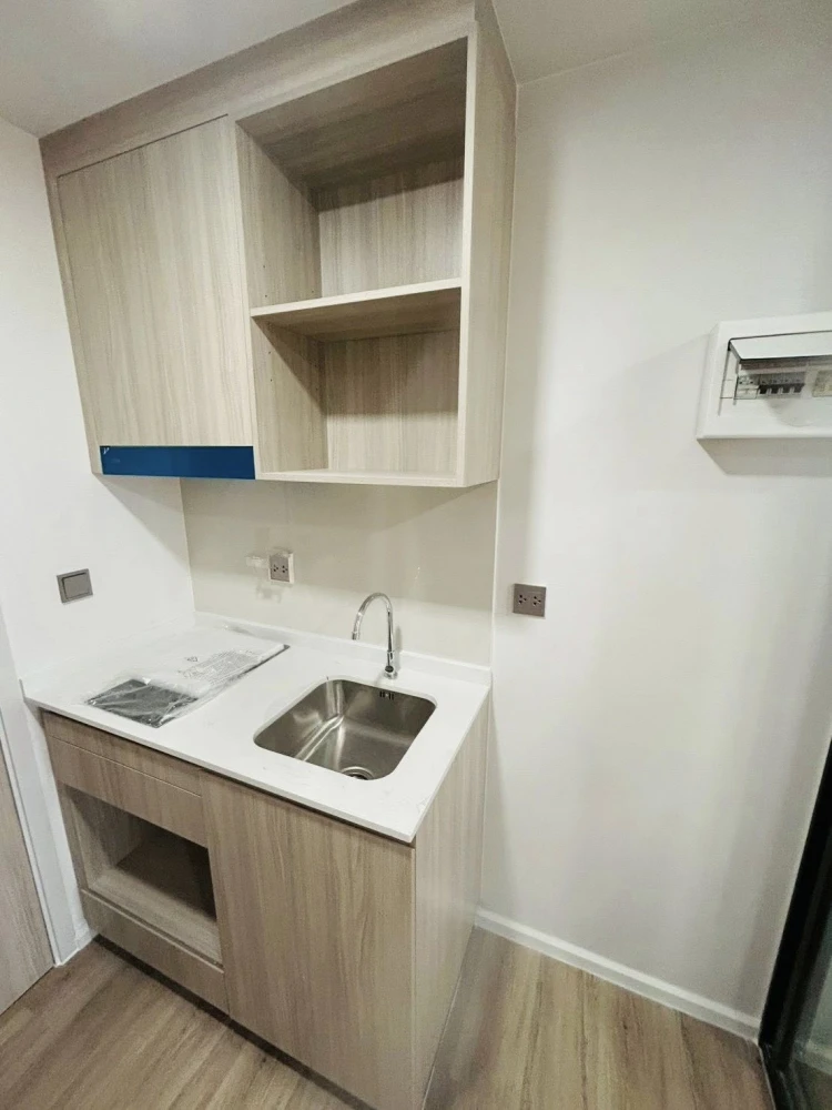 Selling Atmoz Flow Minbur condo, ready to move in. Just bring your belongings; furniture included.
