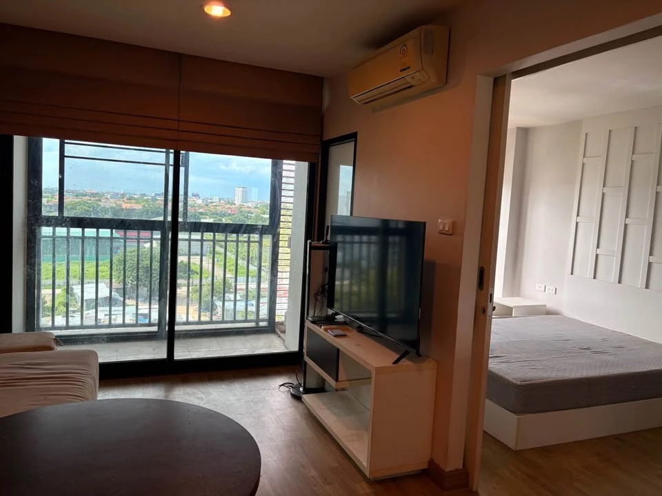 For rent at Baan Navatara. Nice room, fully furnished. Book now!