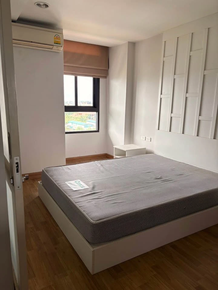For rent at Baan Navatara. Nice room, fully furnished. Book now!