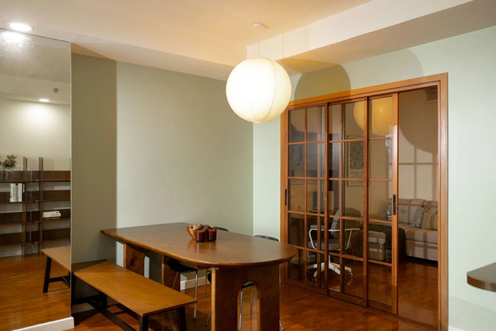 Baan-Nonsi for sale, spacious room, lots of usable space, decorated in a stylish tone, comes with complete furniture, good like this, don't miss it.