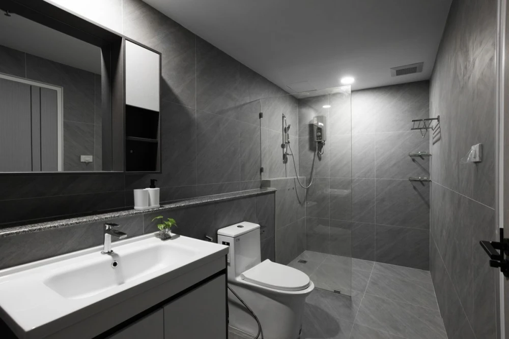 Baan-Nonsi for sale, spacious room, lots of usable space, decorated in a stylish tone, comes with complete furniture, good like this, don't miss it.