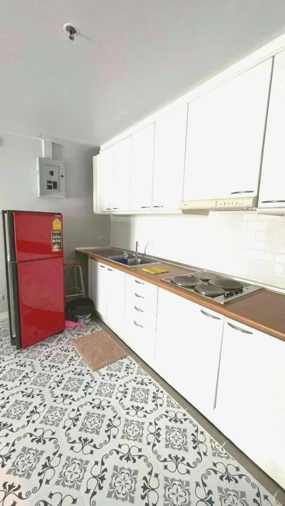 Baan-Nonsi for sale, spacious room with plenty of usable space, good location, comes with complete facilities. Good like this, hurry and reserve now.