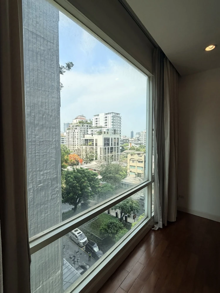 Baan Siri 31 for sale, 7th floor, peaceful view, privacy, clean, airy room, people who like to decorate rooms can't miss it.