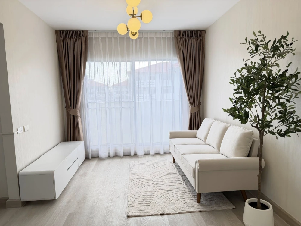 Selling 47 comfortable and furnished apartments at Baan Suan Thon PhutthaBucha. Spacious and comfortable, located on low floors. Book now!