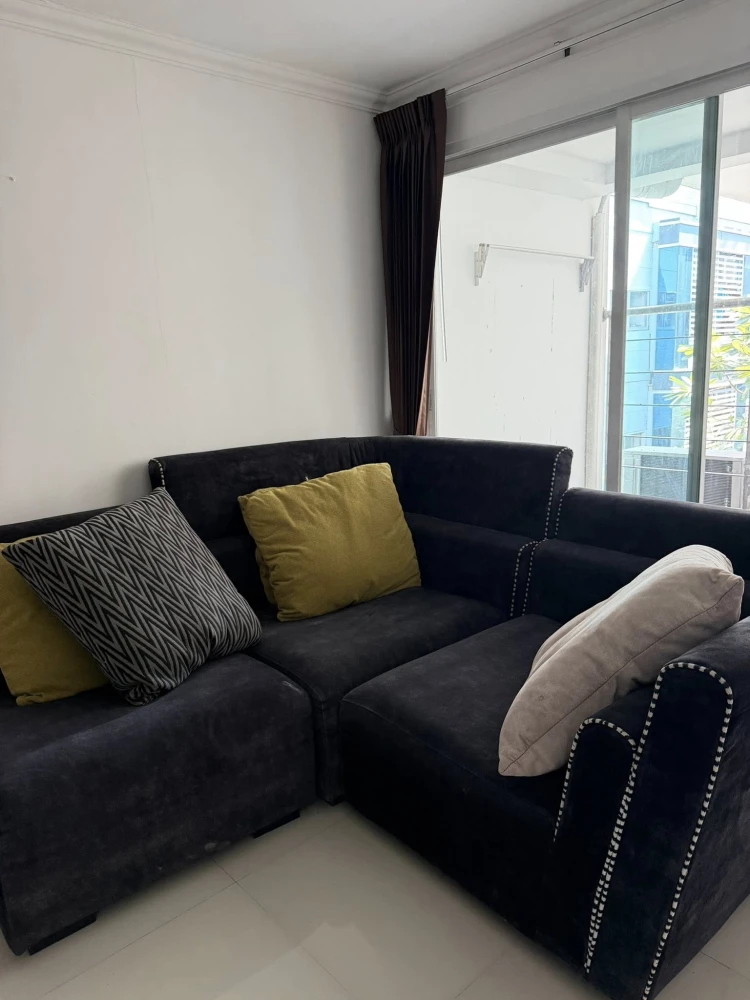 Selling Bangkok Feliz Major Ratchayothin, 1 bedroom, 1 bathroom, spacious living area, great location. Book now!