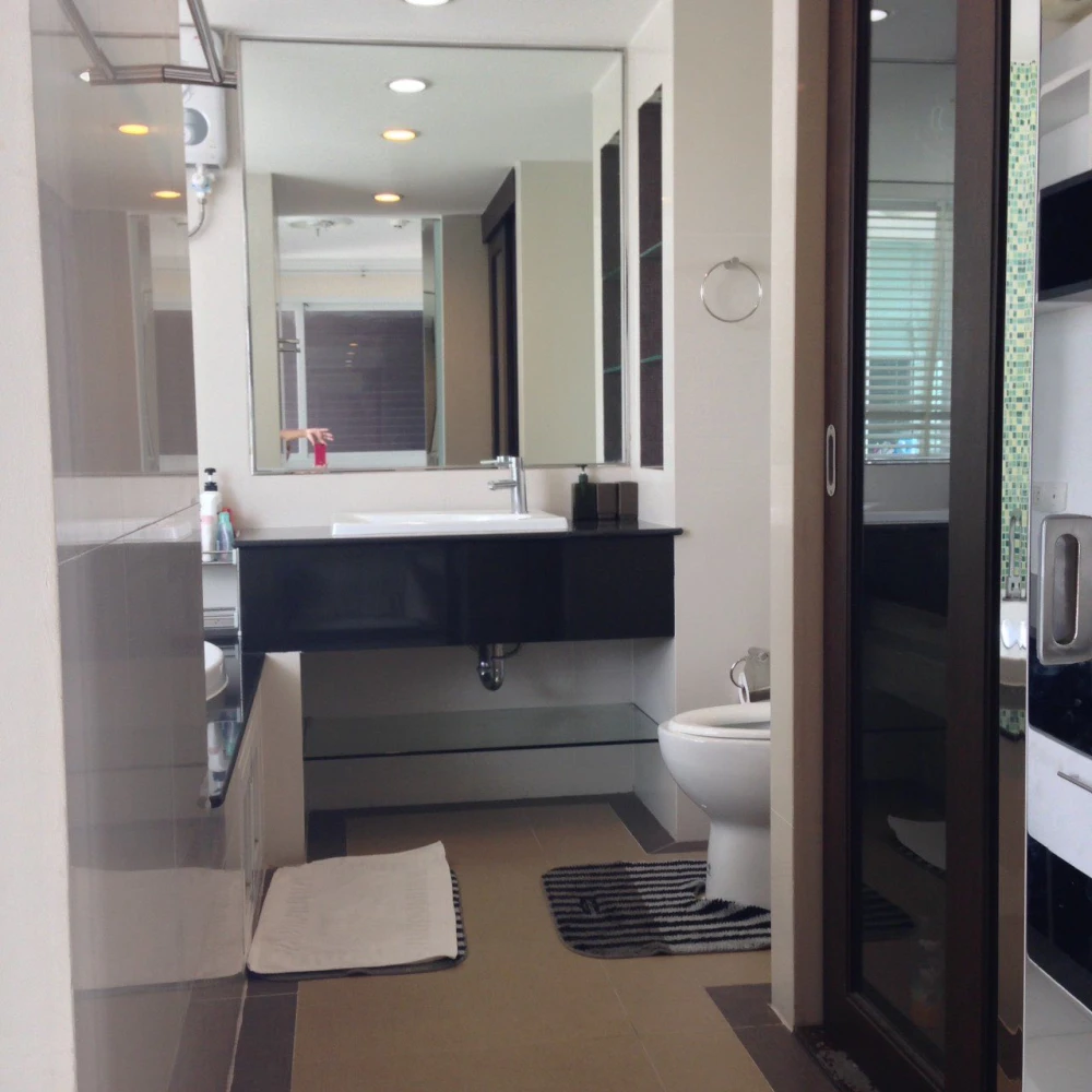 Selling Bangkok Feliz Major Ratchayothin, 1 bedroom, 1 bathroom, spacious living area, great location. Book now!