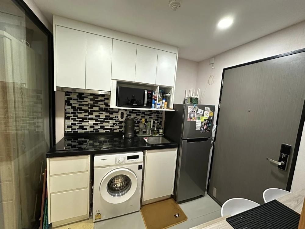 Selling/rent Bangkok Horizon Lite @ Phetkasem 48, 5th floor, Building A, *pool view*, fully furnished, ready to move in.