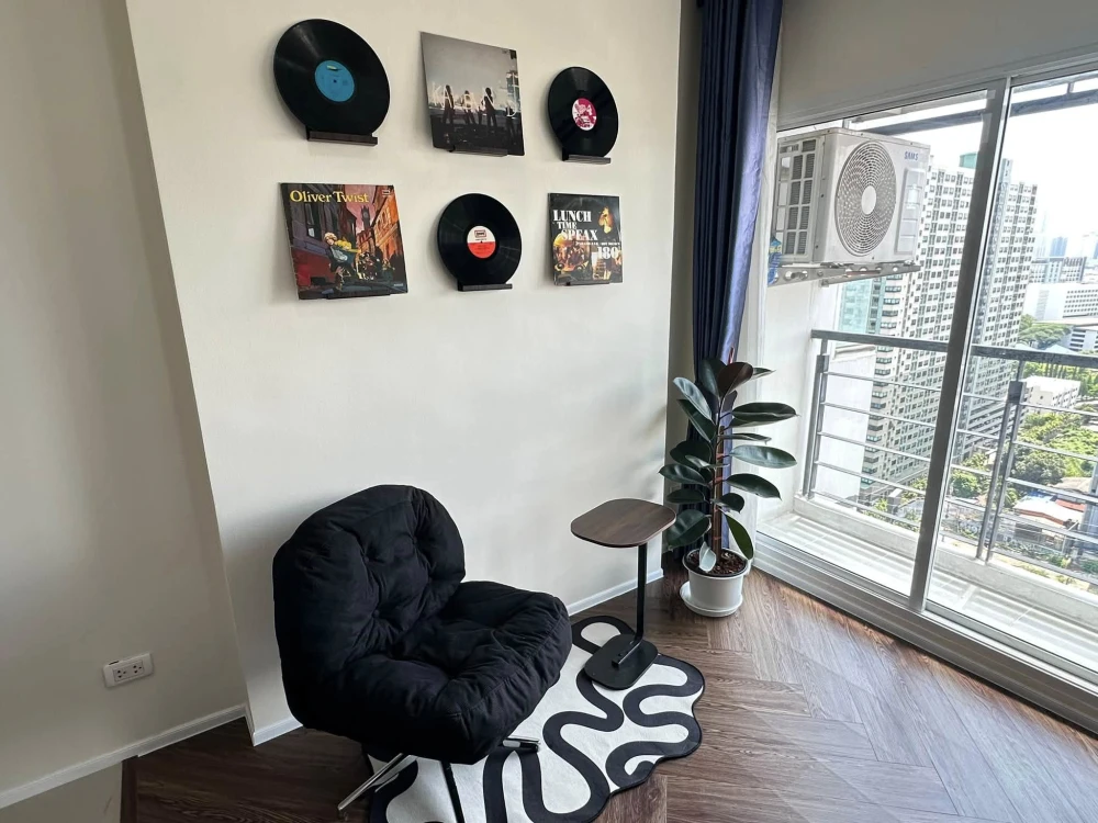 Selling a 1-bedroom unit at Bangkok Horizon Ratchada-Thaphra. Prime location, fully furnished, and stunning river views. Don't miss out!