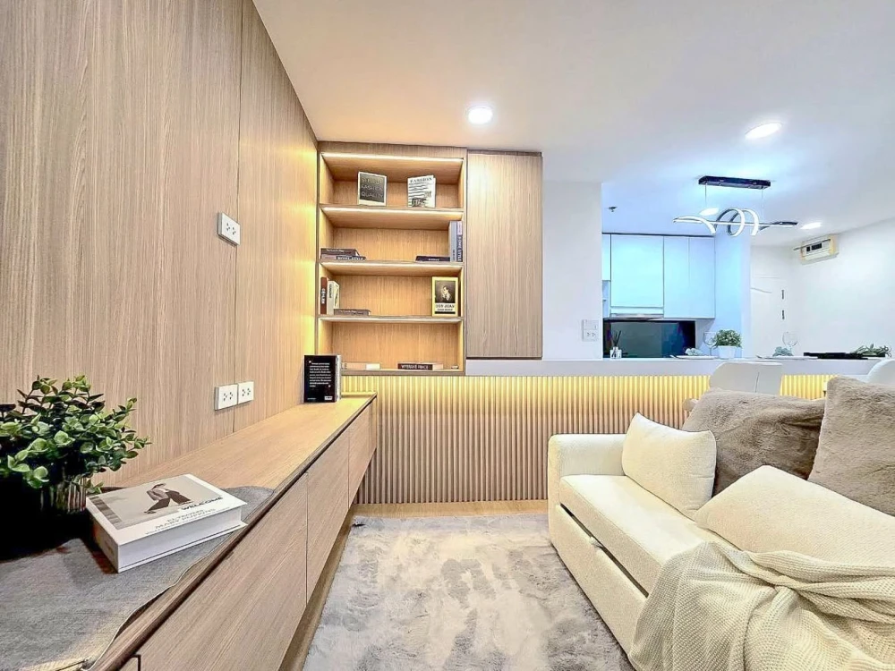 Selling Bangkok Horizon Ramkhamhaeng. The well-designed living space is comfortable and spacious, perfect for those seeking a convenient condo locatio