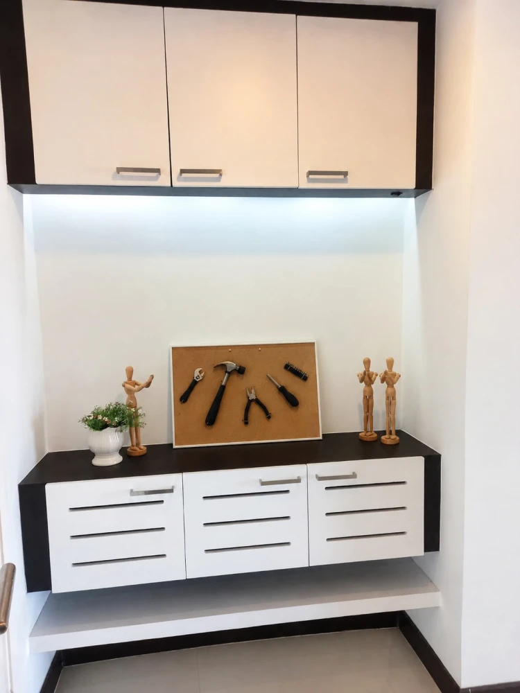 Selling a 2-bedroom, 1-bathroom fully furnished condo at Bangna Residence. Enjoy stunning Chao Phraya and city views with no obstructing buildings.
