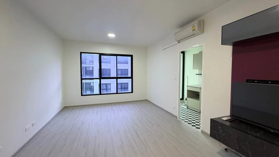 Selling 4 comfortable rooms at Be You Chokchai in a great location, complete with all amenities. Book now! images
