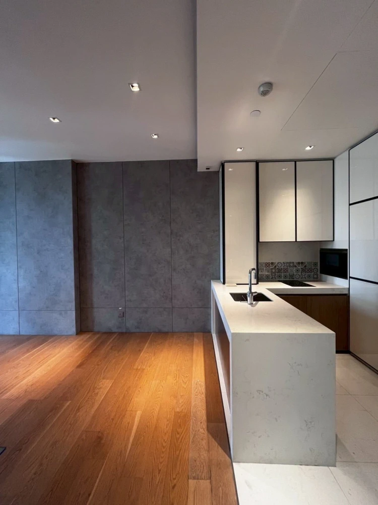 Selling Beatniq Sukhumvit 32 unit, fully furnished with appliances, high floor, great location! Book now before it's too late!!! **