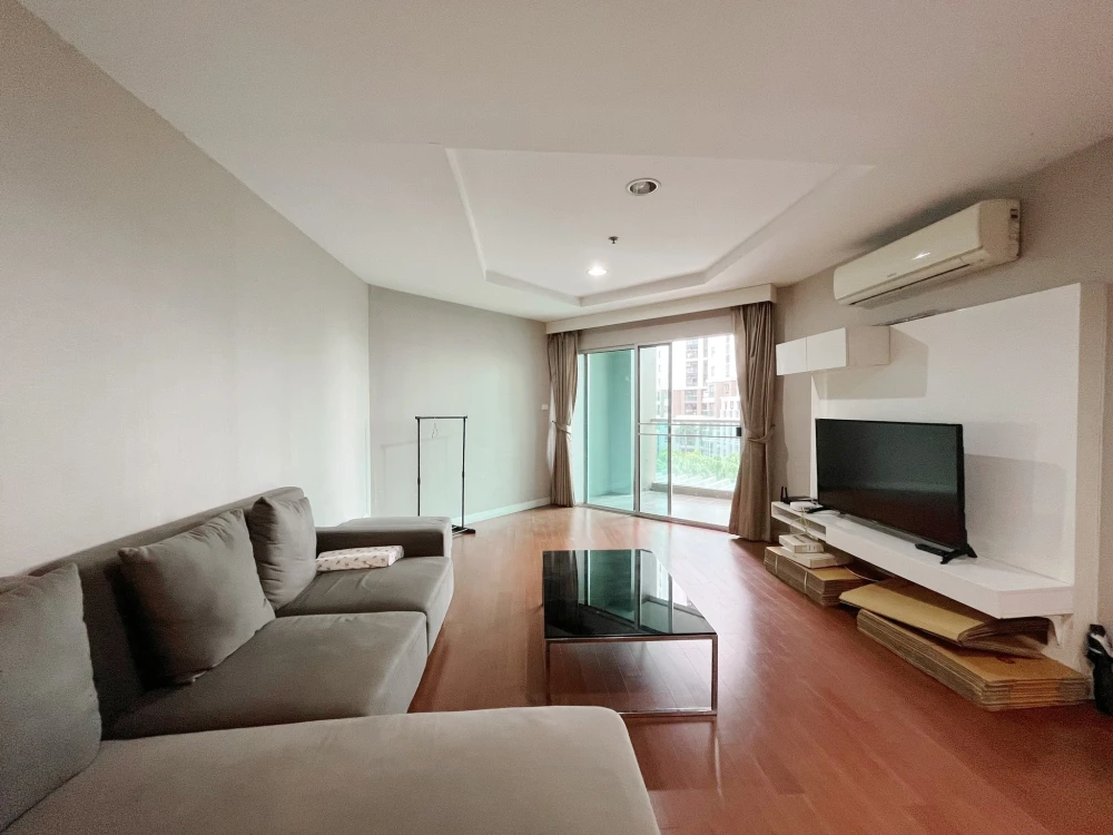 Belle Grand Rama 9 condo for sale. Ready to move in, fully furnished. Spacious room. Book now! images