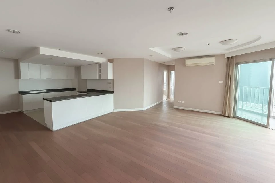 Belle Grand Rama 9 for sale, beautiful view, quiet, not on the main road, very spacious area, hurry to reserve before it's gone.