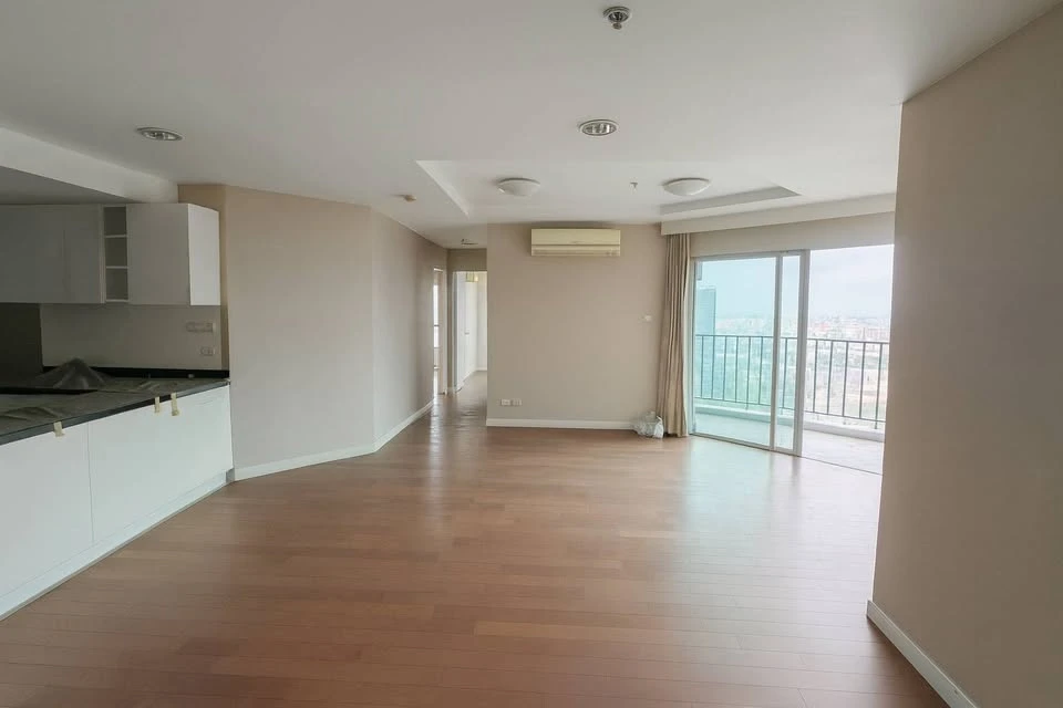 Belle Grand Rama 9 for sale, beautiful view, quiet, not on the main road, very spacious area, hurry to reserve before it's gone.