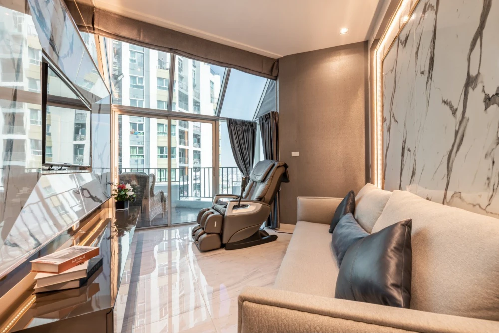 Belle Grand Rama 9 LUXURY PENTHOUSE for sale, high floor, wide city view, high-end decoration, ready to move in.