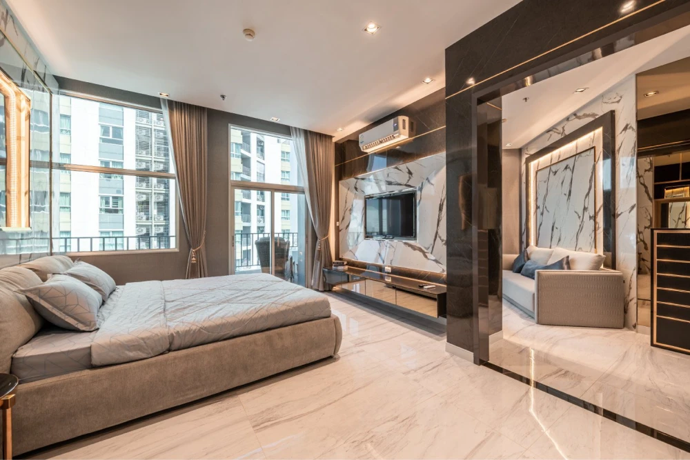 Belle Grand Rama 9 LUXURY PENTHOUSE for sale, high floor, wide city view, high-end decoration, ready to move in.