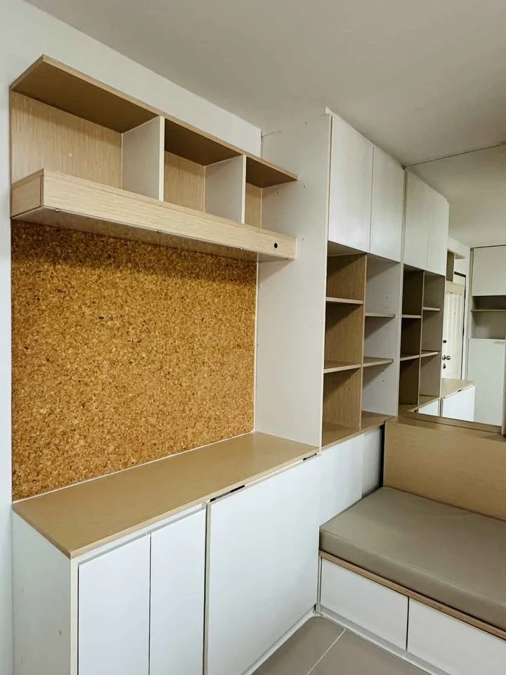 Beston Condo for sale, 1 corner room, open view, no buildings blocking, airy, comfortable, built-in furniture throughout the room, reserve now.