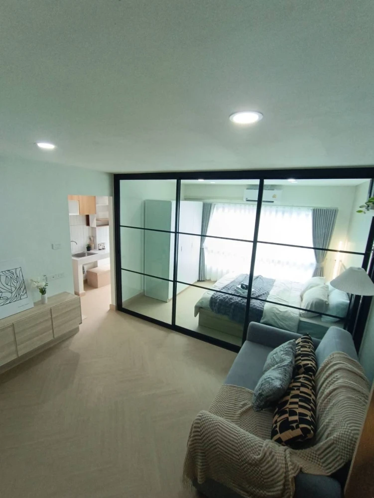 Beston Condo 2 for sale, 1 bedroom, 1 bathroom, fully furnished, decorated in a theme. Reserve now!