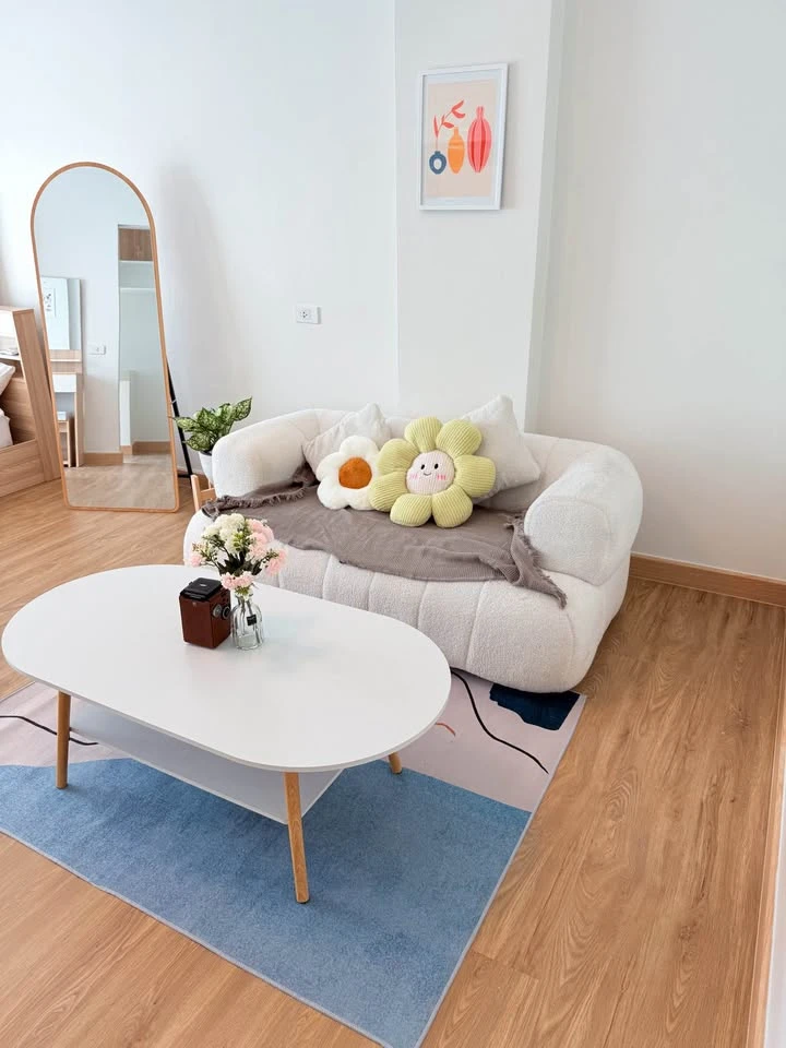 For sale: Beston Condo 2, beautifully decorated in a minimalist style, good location, convenient transportation, swimming pool view. Don't miss it!