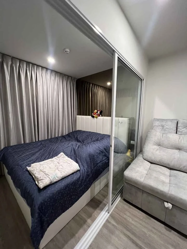 For sale rent: Blue Phahonyothin 35, a lovely room, good location, built-in headboard, fully furnished. Hurry and reserve now!