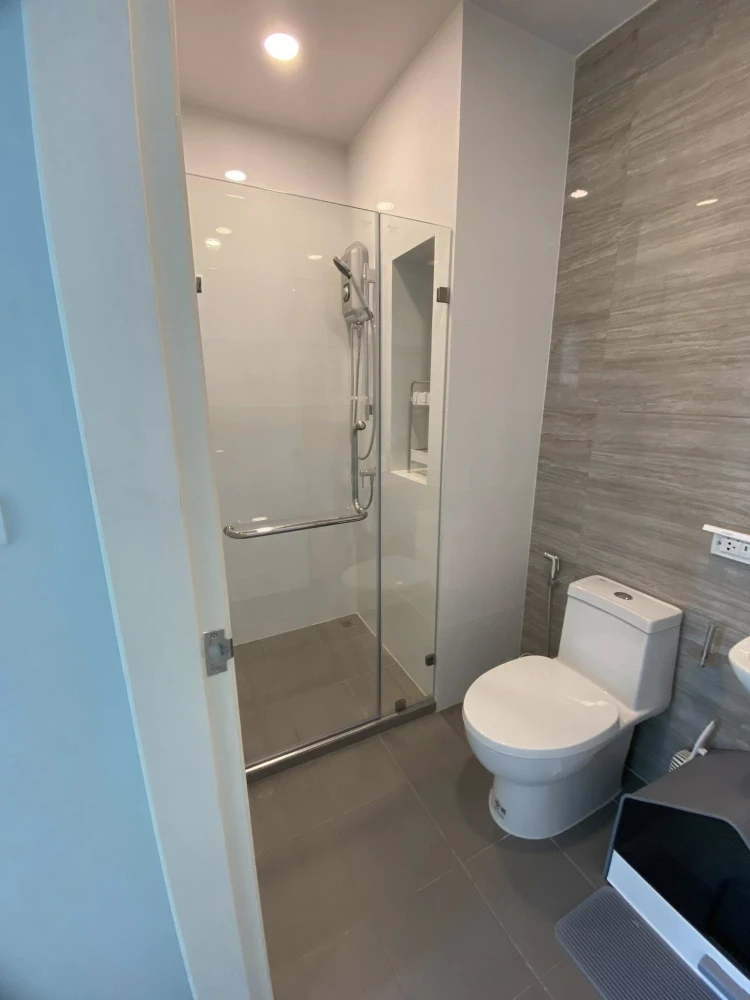 Selling Brixton Pet&Play Sukhumvit 107. Tree-view balcony, north-facing, end unit on the floor, offering privacy. Ideal for those looking for a pet-fr