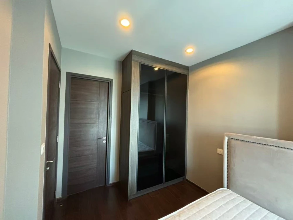 C Ekkamai Condominium for sale. Spacious rooms with ample living space at an attractive price. Book yours today! Don't miss out!