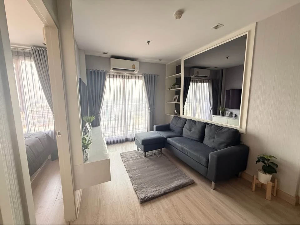 CASA CONDO for sale in Bang Yai. Beautiful room, great condition, fully furnished. Don't miss out! Contact us to discuss further!