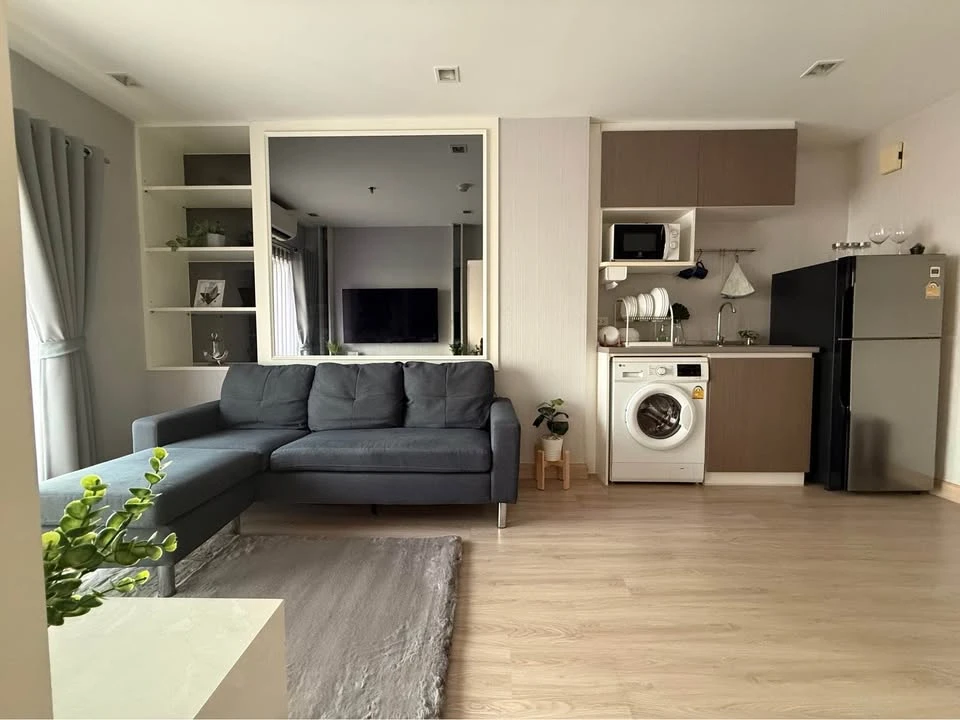 CASA CONDO for sale in Bang Yai. Beautiful room, great condition, fully furnished. Don't miss out! Contact us to discuss further!