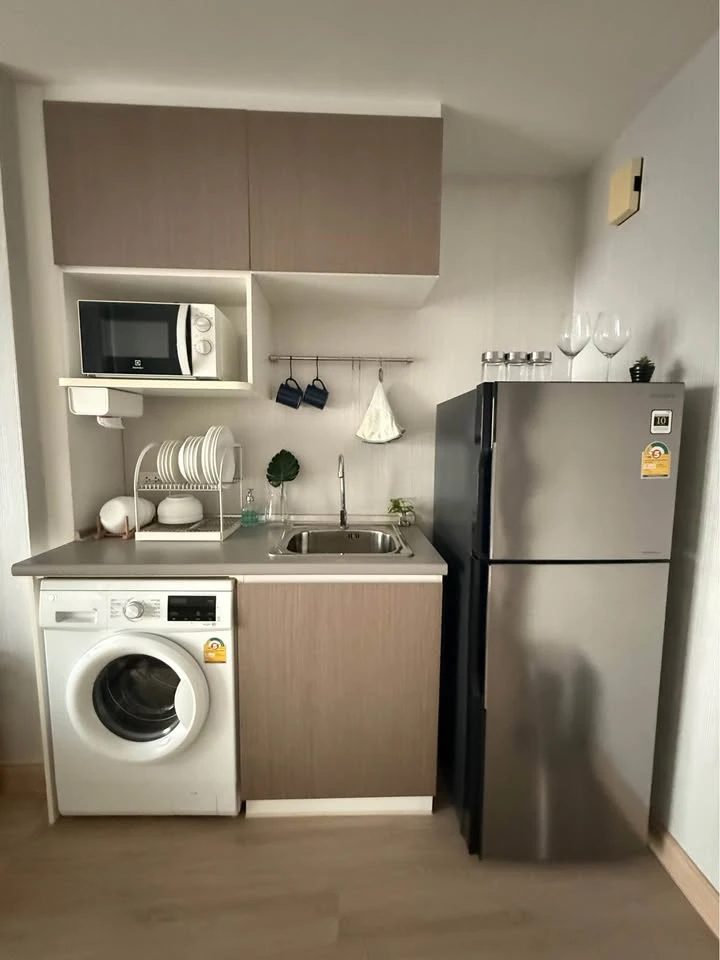 CASA CONDO for sale in Bang Yai. Beautiful room, great condition, fully furnished. Don't miss out! Contact us to discuss further!