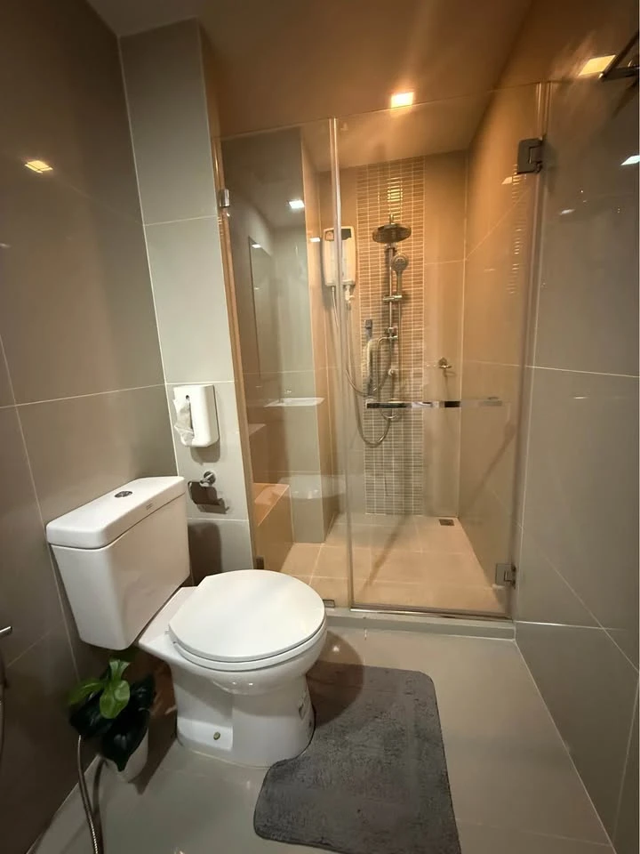 CASA CONDO for sale in Bang Yai. Beautiful room, great condition, fully furnished. Don't miss out! Contact us to discuss further!