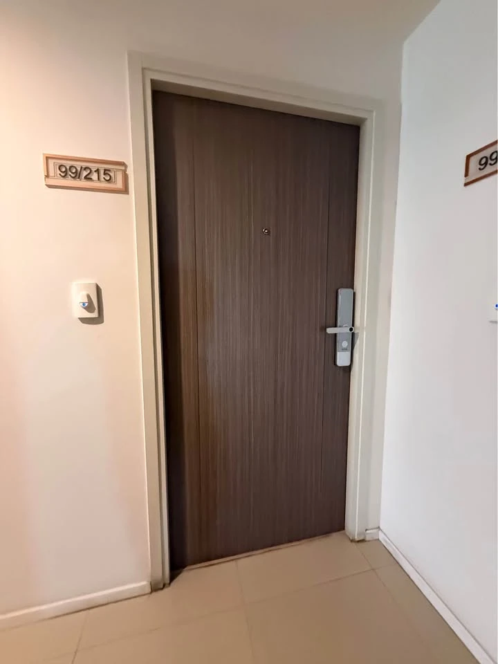 CASA CONDO for sale in Bang Yai. Beautiful room, great condition, fully furnished. Don't miss out! Contact us to discuss further!