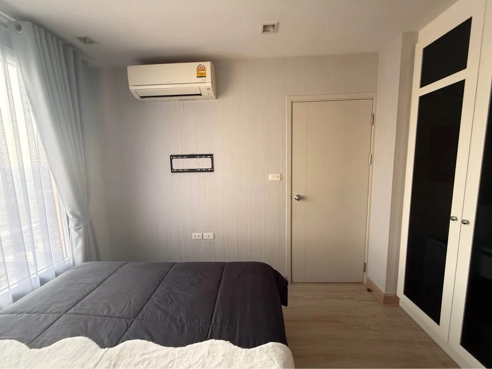CASA CONDO for sale in Bang Yai. Beautiful room, great condition, fully furnished. Don't miss out! Contact us to discuss further!