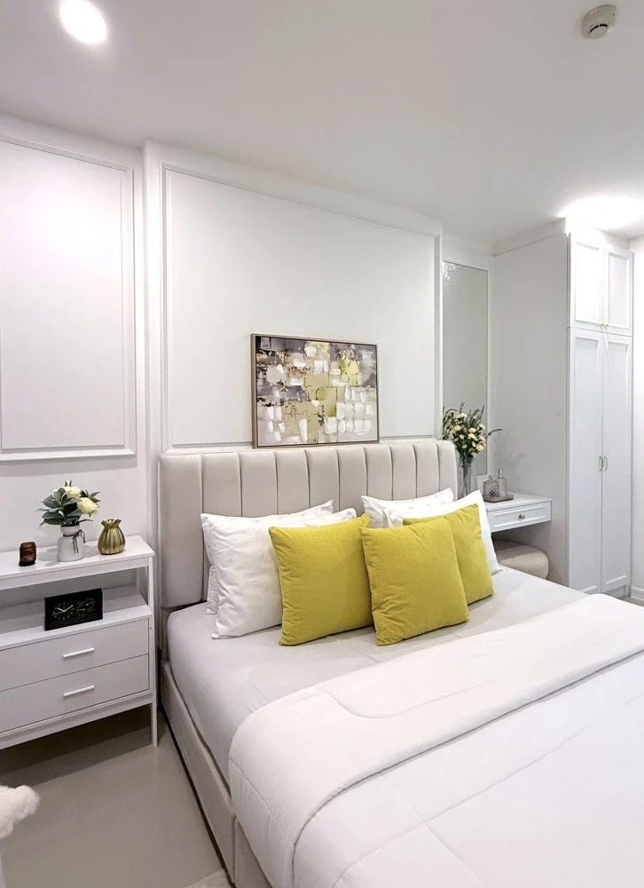 CC Condominium 1 for sale. Fully furnished with built-in furniture and appliances. Clean white decor, very comfortable and inviting.