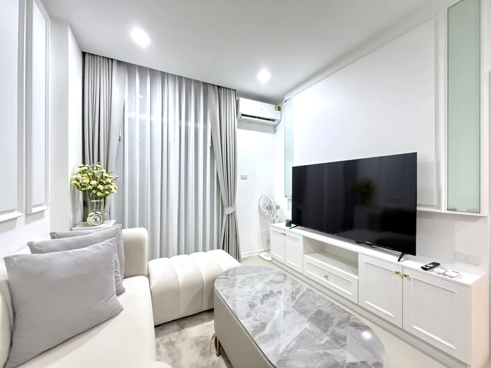 CC Condominium 1 for sale. Fully furnished with built-in furniture and appliances. Clean white decor, very comfortable and inviting.