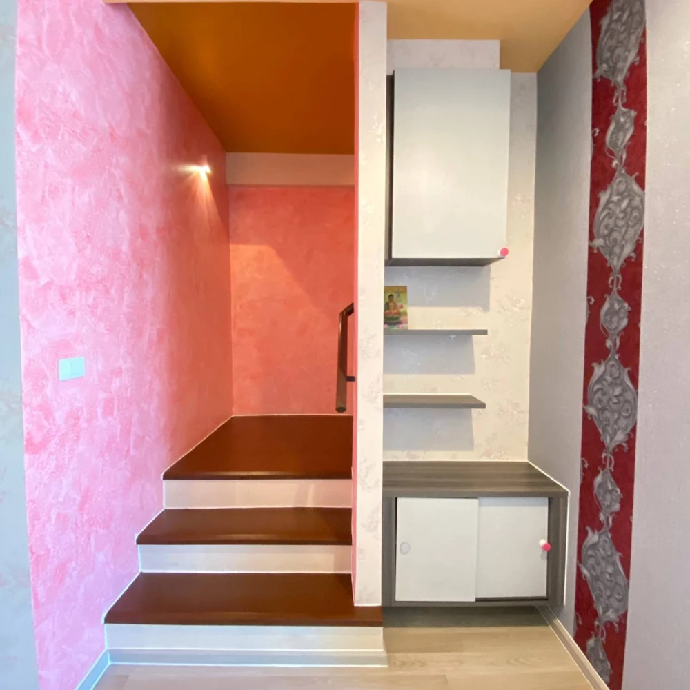 Selling Centric Ratchada–Huai Khwang, 20th floor, fully furnished and ready to move in. Book now!