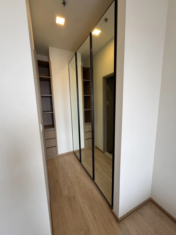 Centric Ratchayothin for sale, ready to move in, fully furnished, high floor, north-facing room, reserve now.