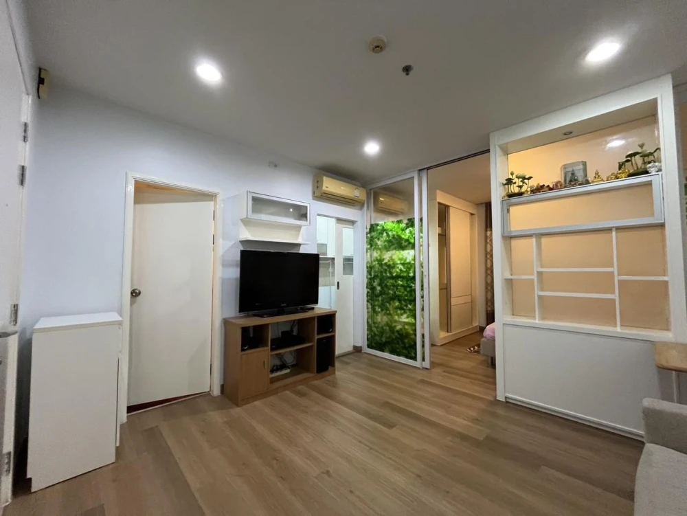 Selling Centric Scene Sukhumvit 64, 16th floor. Beautifully furnished and ready to move in. Book now!