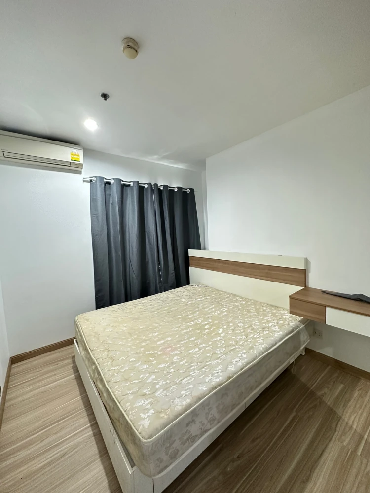 For Sale: Centric Tiwanon Station, 32nd floor, corner unit. Fully furnished and ready to move in—book now.