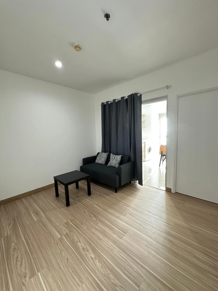 For Sale: Centric Tiwanon Station, 32nd floor, corner unit. Fully furnished and ready to move in—book now.