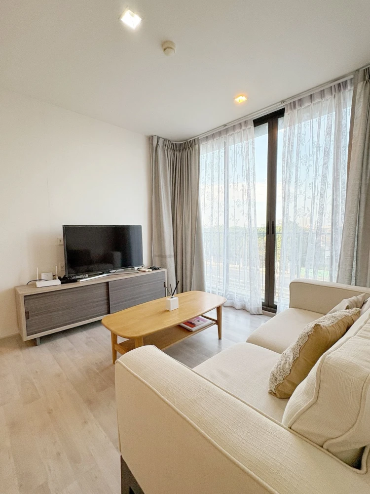 For sale: Chambers Cher Ratchada-Ram Intra, facing north, front building with privacy, others cannot see us, furnished and ready to move in, free elec
