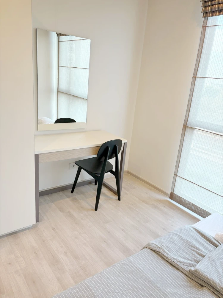 For sale: Chambers Cher Ratchada-Ram Intra, facing north, front building with privacy, others cannot see us, furnished and ready to move in, free elec